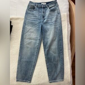 High Rise Risen Jeans